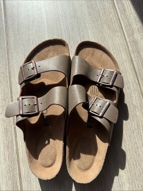 FitFlop Men’s Brown Double-Strap Sandals